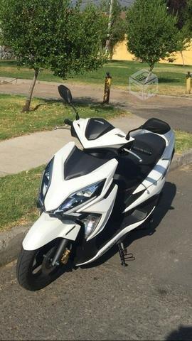 Honda scooter new elite fi (400 km, nueva )