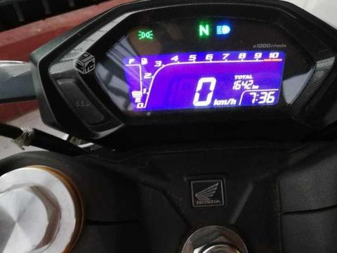 Moto Honda CBR190R Versión Repsol