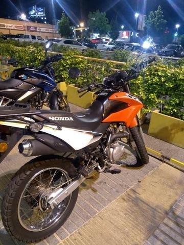 Moto honda xr 150L año 2016