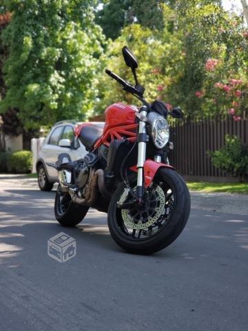 Ducati monster 821