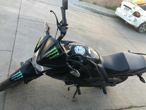 Moto Honda Invicta