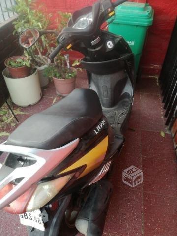 Moto Scooter Lifan