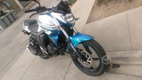 Moto Yamaha FZN 150