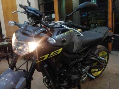 Yamaha Mt 900