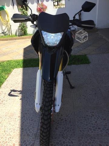 Motocicleta motar XRT250 Limited