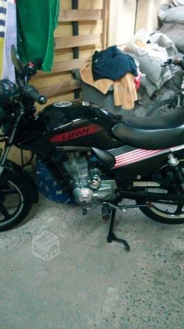 Moto lifan150cc impecable como nueva