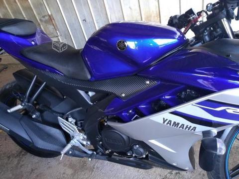 Yamaha R15