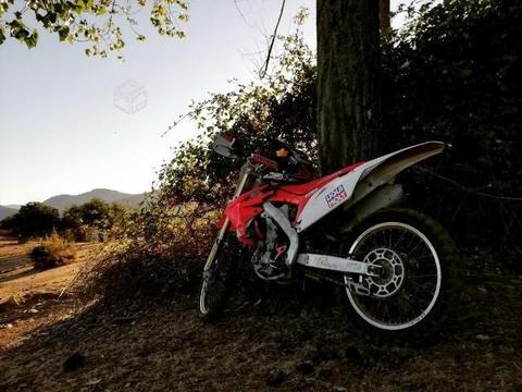 Crf 250R año 2012 con factura