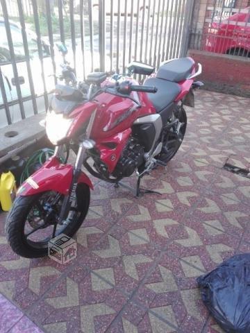 Yamaha fzn 150 cc con inyeccion 2018