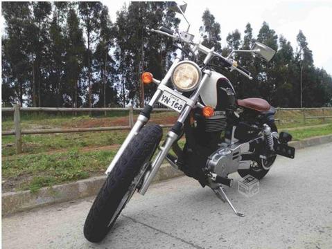 Suzuki boulevard 650 (s 40) año 2010 bobber