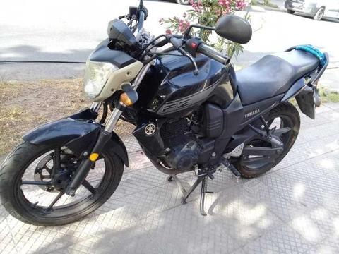 Moto yamaha fz 16