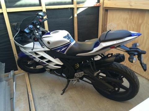 Yamaha R15 2014