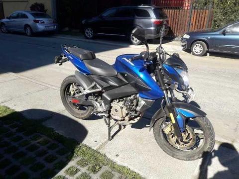 Bajaj pulsar 200 ns 2014