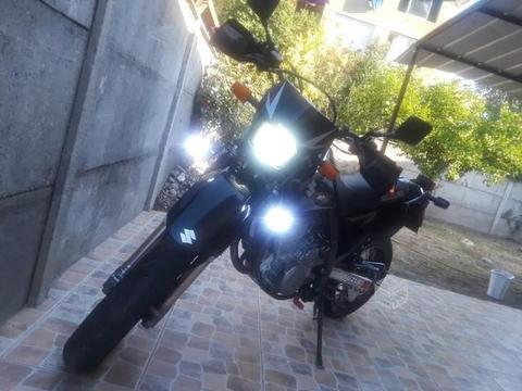 Moto Suzuki DR 650.año 2012