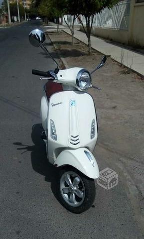 Vespa primavera 2016