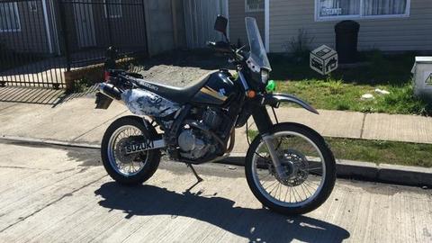 Suzuki dr 650 impecable varios extras