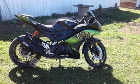 Yamaha r15