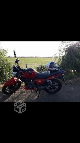 Moto keeway 150 cc casi nueva