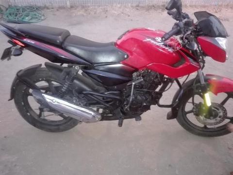 Moto pulsar 135 cc