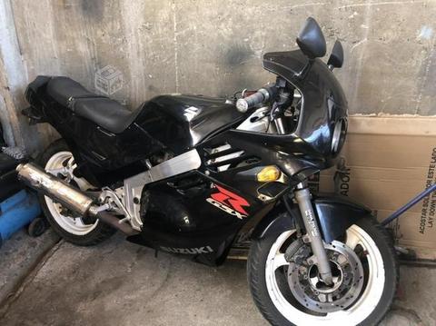 Suzuki gsxr400