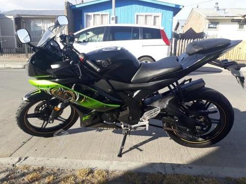 Moto yamaha r15