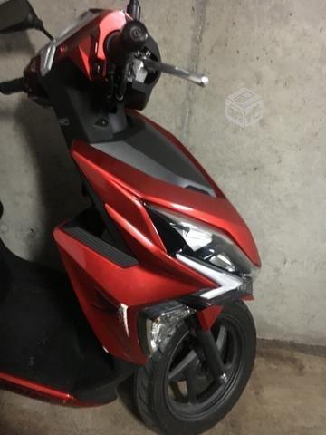 Moto Honda Elite Fi, año 2018