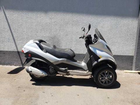 Piagio mp3 scooter 250cc