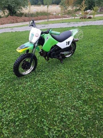 Moto Kawasaki infantil