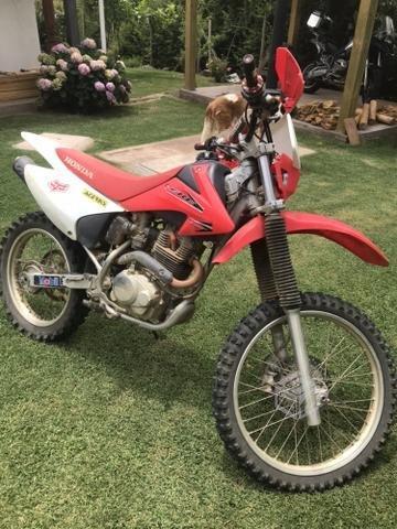 Moto CRF 230