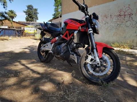 Moto aprilia 750 cc