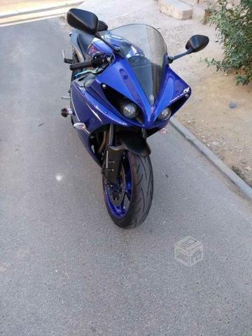 Yamaha r1 crossplane i4