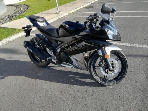 Yamaha r15