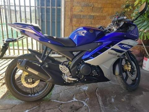 Yamaha R-15