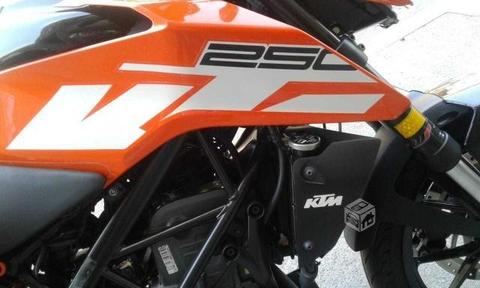 Ktm Duke 250, Año 2018 Con Garantía Y Homologa; Ún