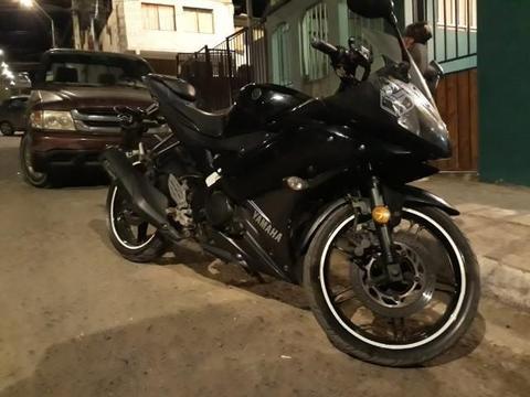 Yamaha r15