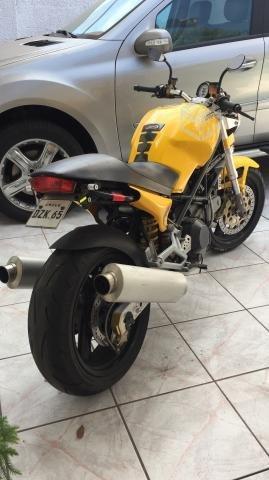 Ducati Monster 900 año 1999