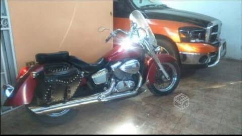 Motocicleta honda shadow año 2005 - 750 cc
