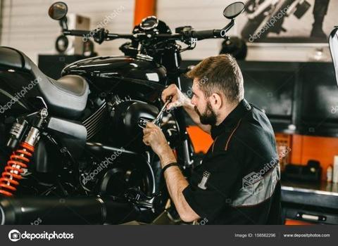 Busco: Mecánico de motos