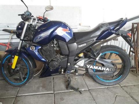 Moto Yamaha fz16 Conversable