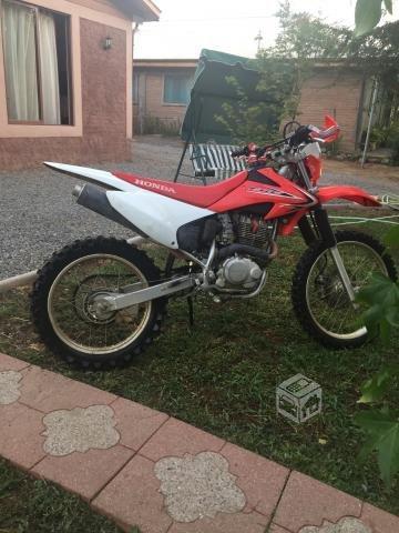 Moto crf 230