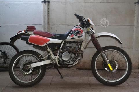 Moto XR 250L