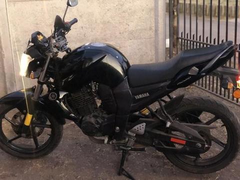 Yamaha FZ 16