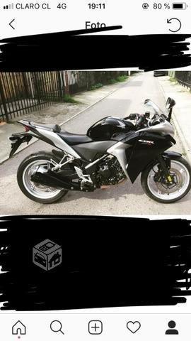 Honda cbr250r