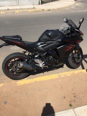 moto Yamaha r3