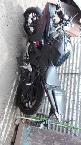 Yamaha r3