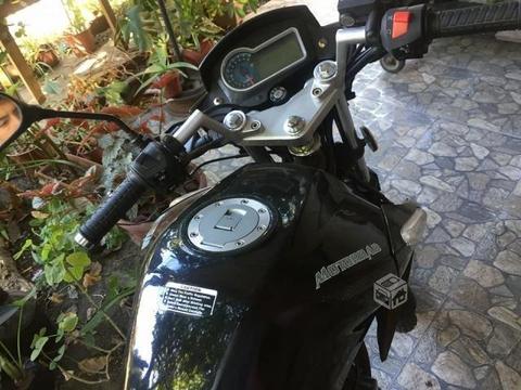 Moto motorrad naked 200 cc