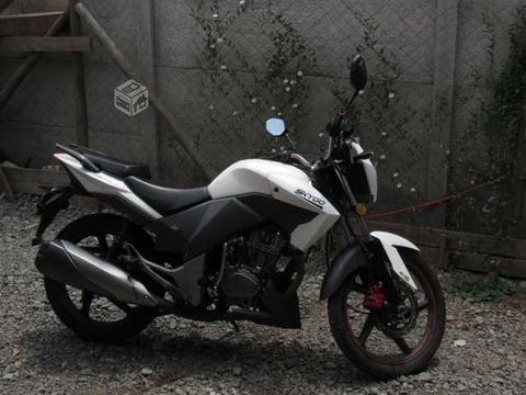 Moto skigo rx200 año 2015