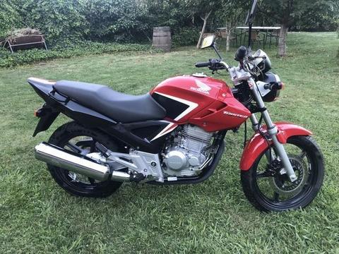 Honda cbx 250 Twister comprada en nov. 2017 Nueva!