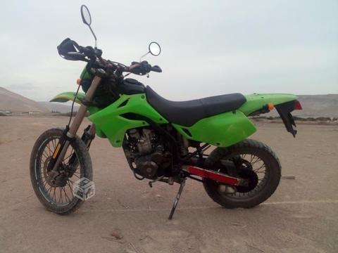 Kawasaki Tracker 2006