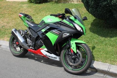 Kawasaki Ninja 300R Recibo / permuto